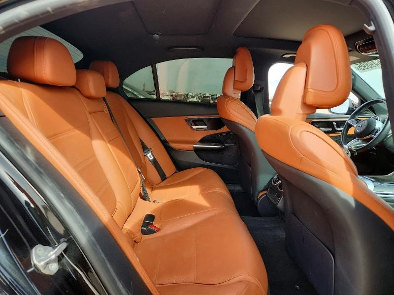 Mercedes-Benz C 300 C 300 Premium, снимка 10 - Автомобили и джипове - 54836803