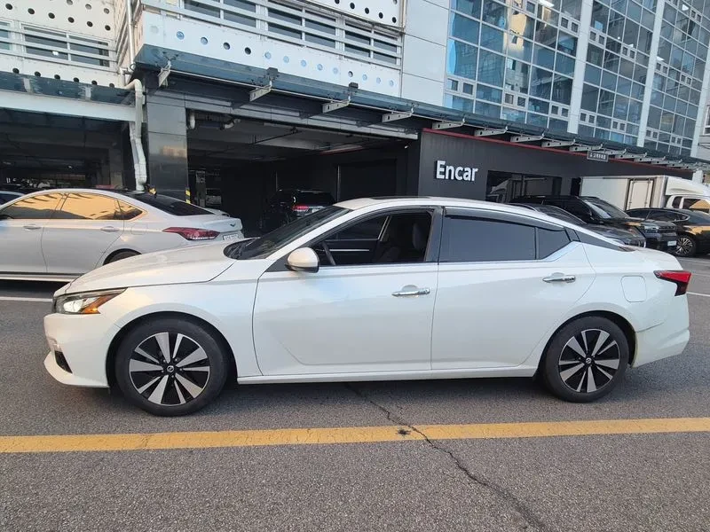 Nissan Altima  2.5 Special Edition, снимка 4 - Автомобили и джипове - 56577032