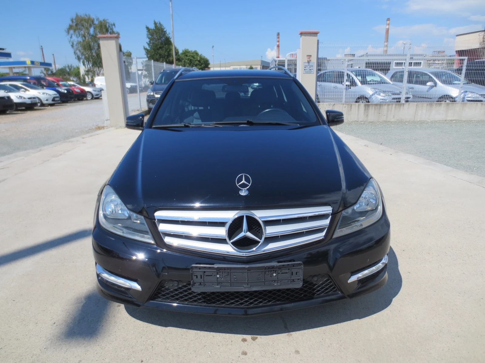 Mercedes-Benz C 180 AMG-LINE, снимка 2 - Автомобили и джипове - 50030080