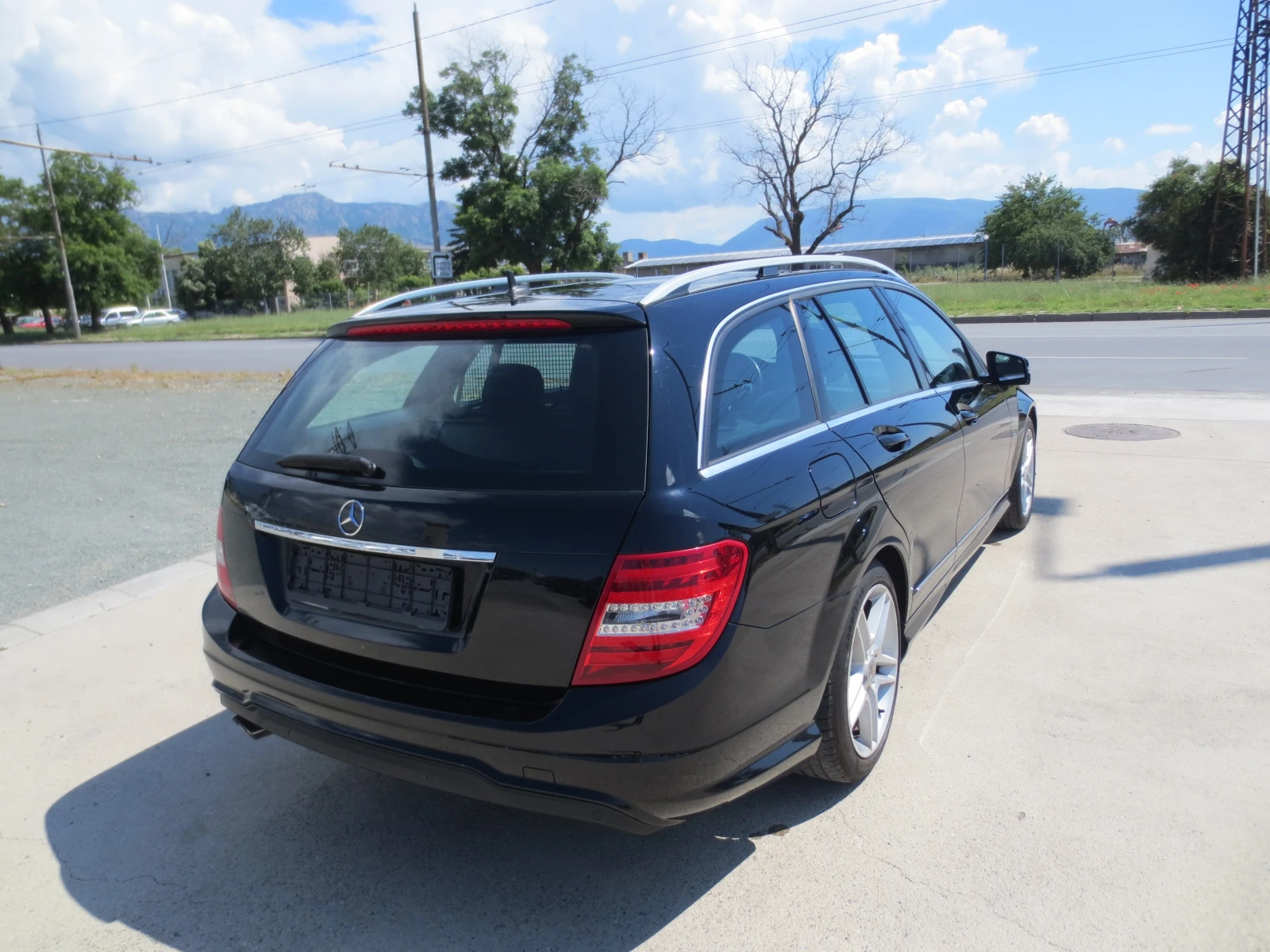 Mercedes-Benz C 180 AMG-LINE, снимка 5 - Автомобили и джипове - 50030080
