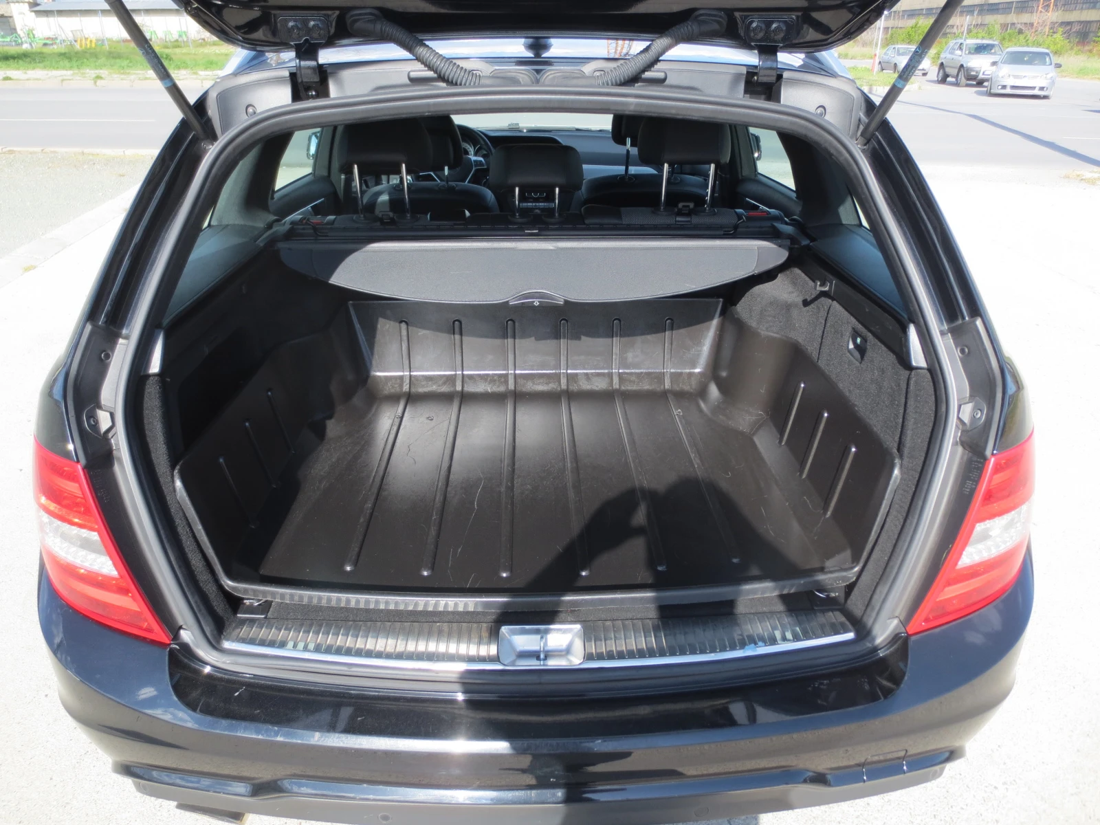 Mercedes-Benz C 180 AMG-LINE | Mobile.bg — изображение 16