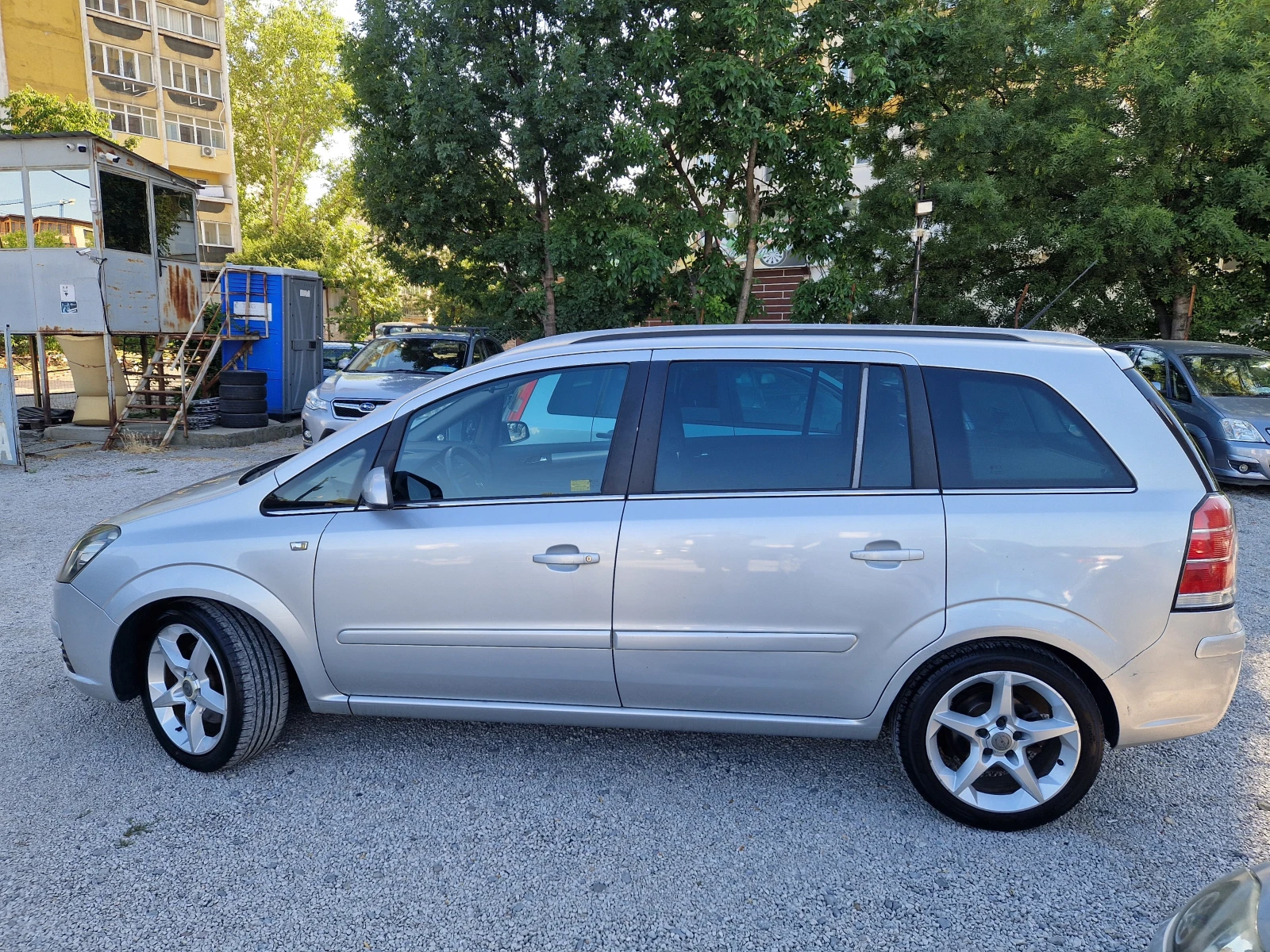 Opel Zafira 1.9CDTI/COSMO - изображение 8
