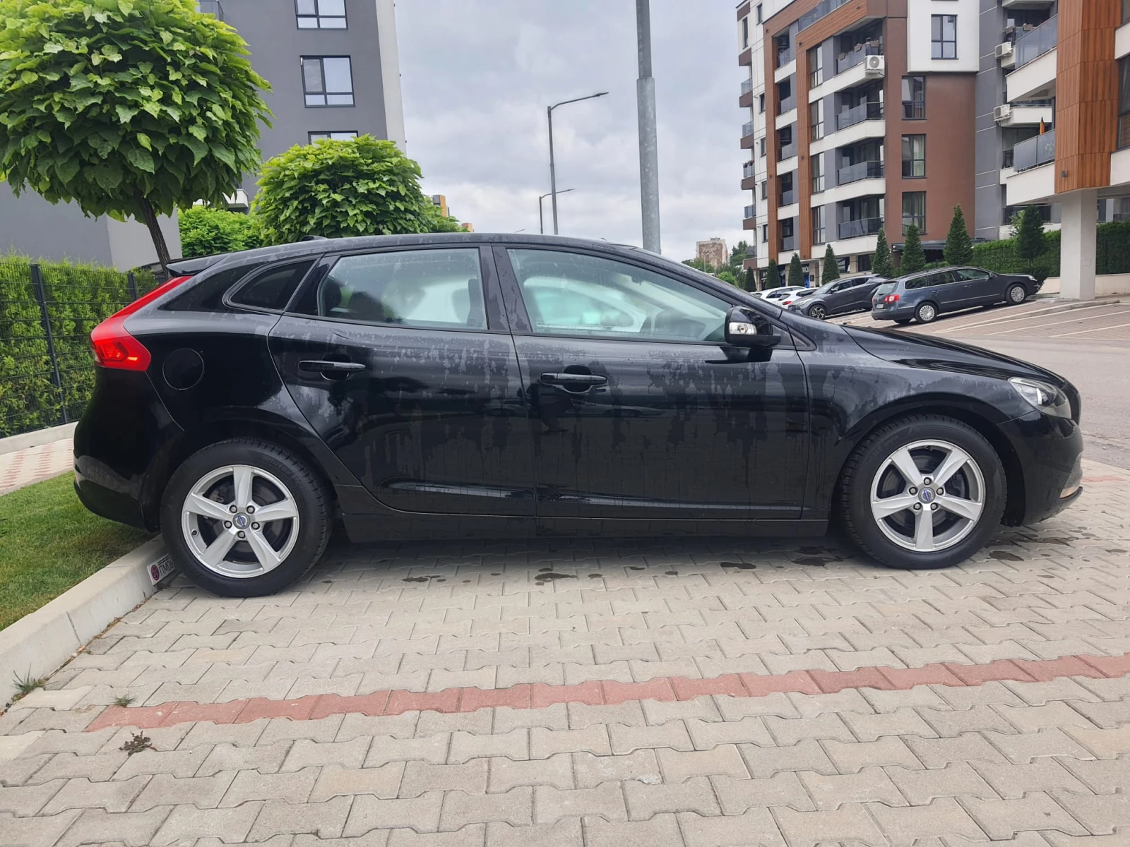 Volvo V40 Автомат - изображение 8