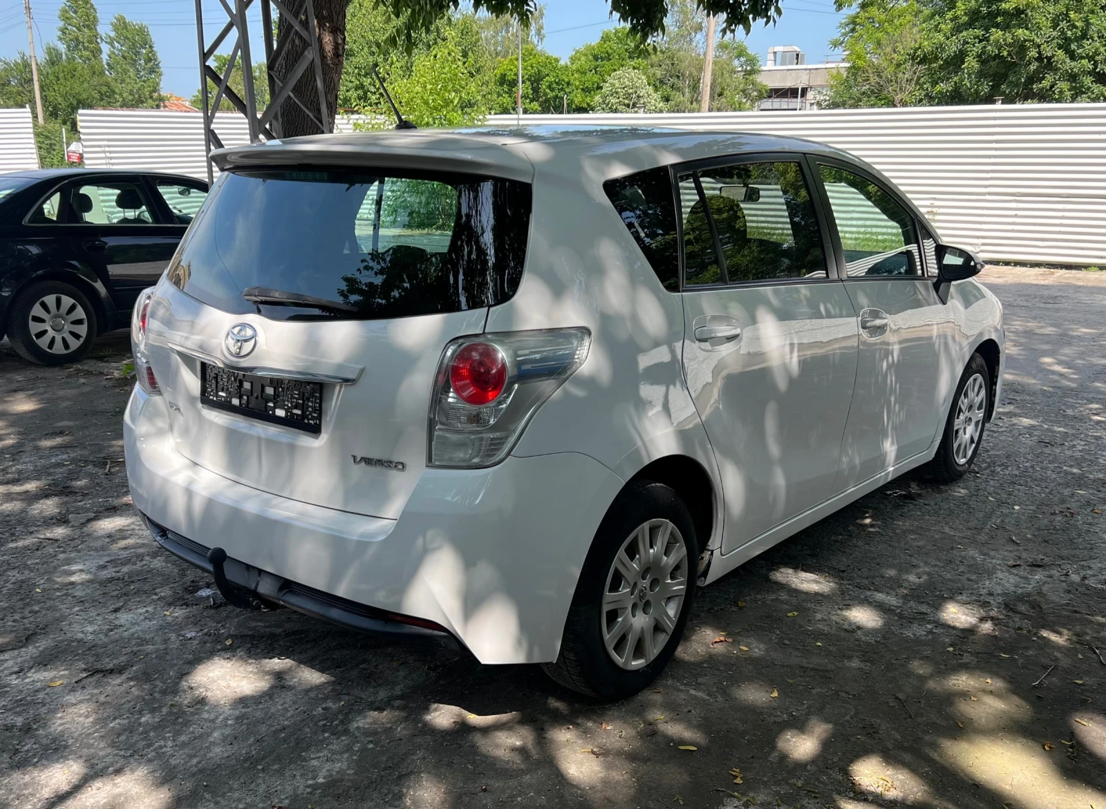 Toyota Verso 2.0D4D 124кс 6+ 1  - изображение 6