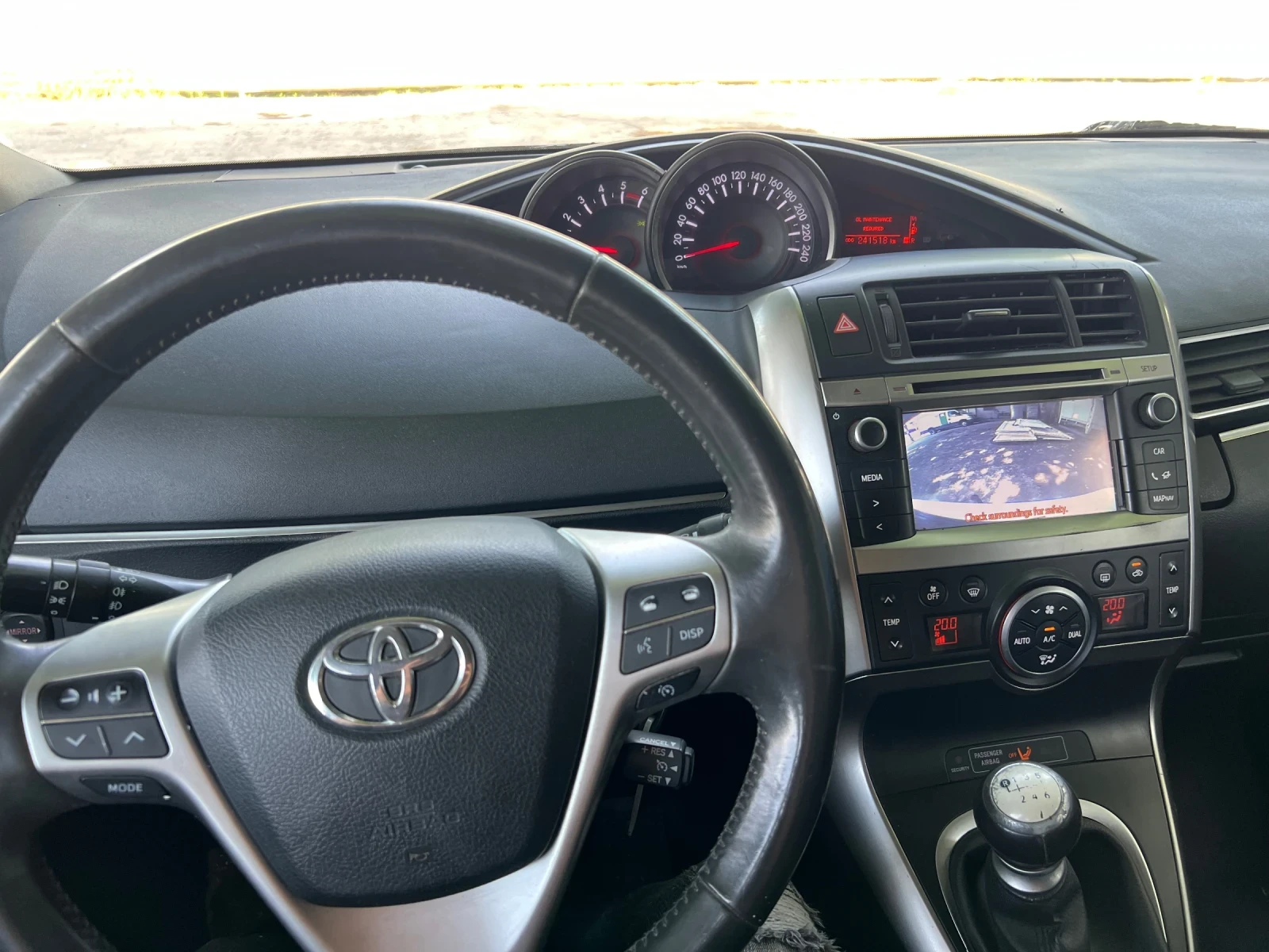 Toyota Verso 2.0D4D 124кс 6+ 1  - изображение 9