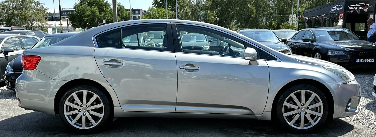 Toyota Avensis 2.2D 150HP CAMERA NAVI - изображение 4