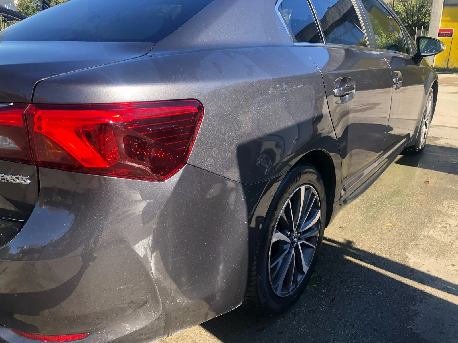 Toyota Avensis  - изображение 10