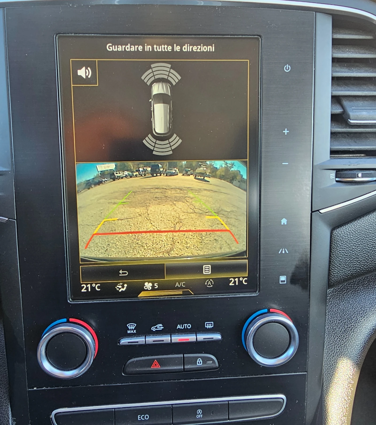 Renault Megane 1.5 - изображение 4