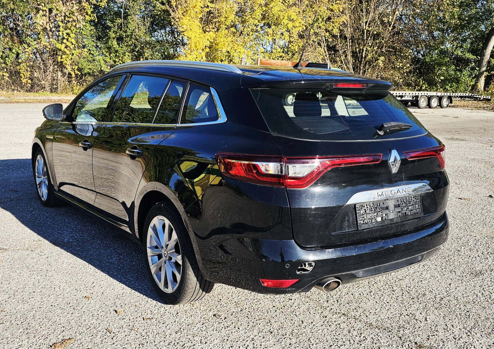 Renault Megane 1.5 - изображение 5