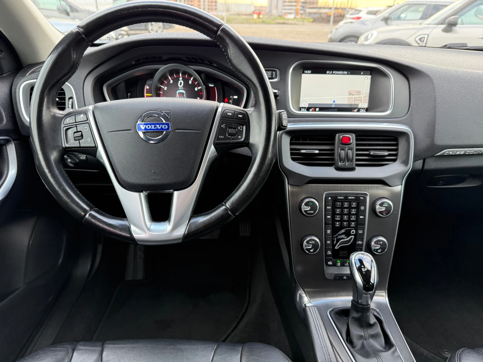 Volvo V40 Cross Country 2.0i CH 4x4 180ks | Mobile.bg   11