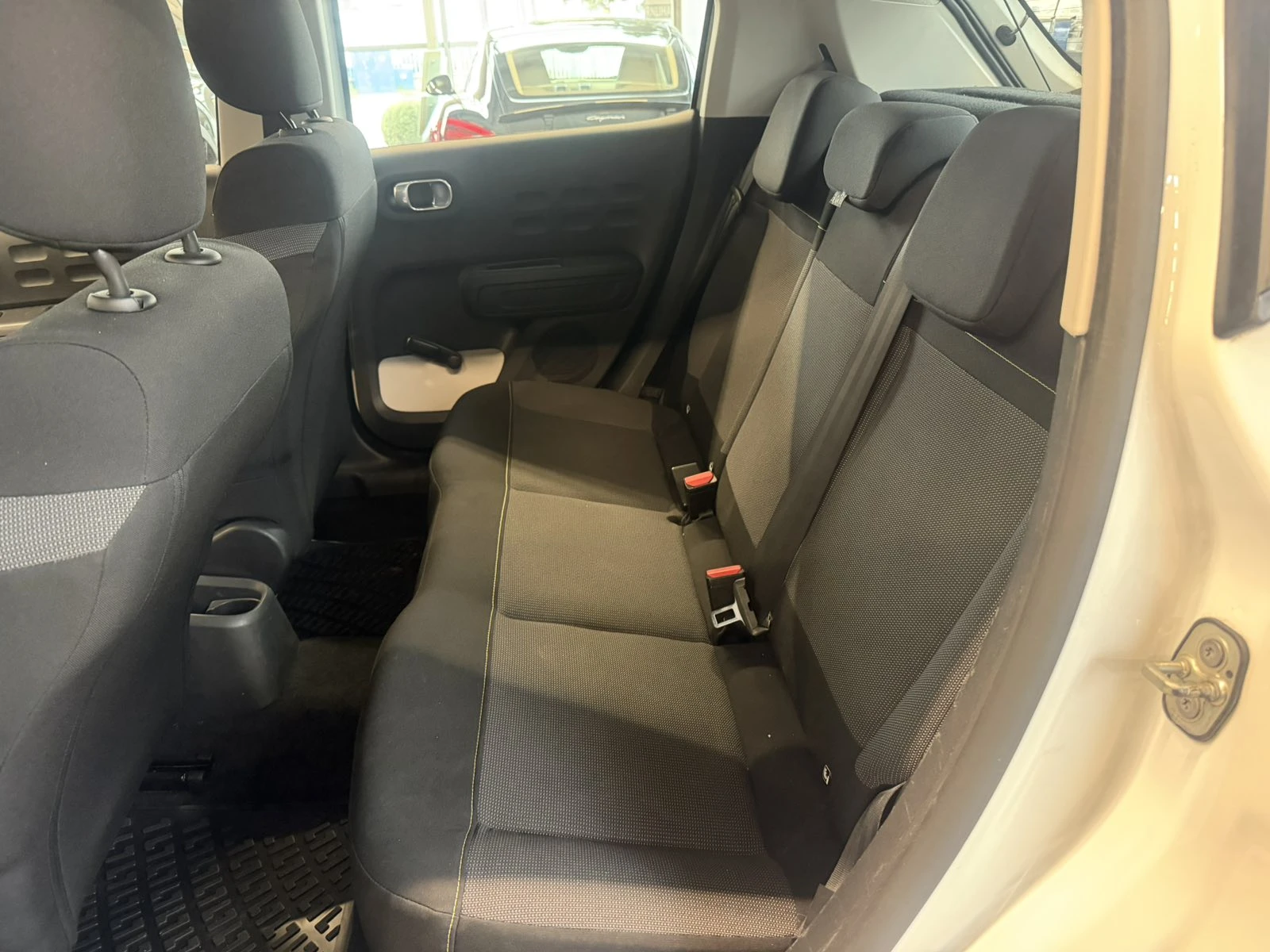 Citroen C3 1.2, снимка 10 - Автомобили и джипове - 53983478