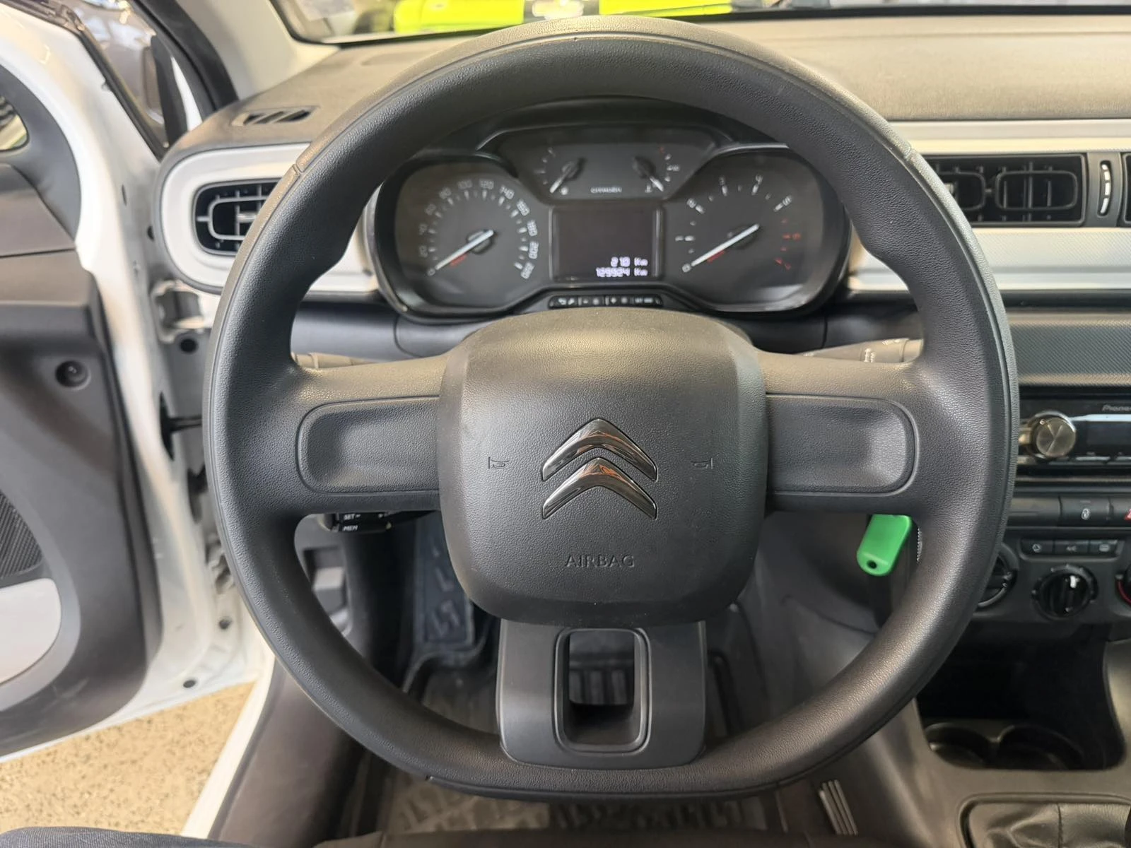 Citroen C3 1.2, снимка 7 - Автомобили и джипове - 53983478