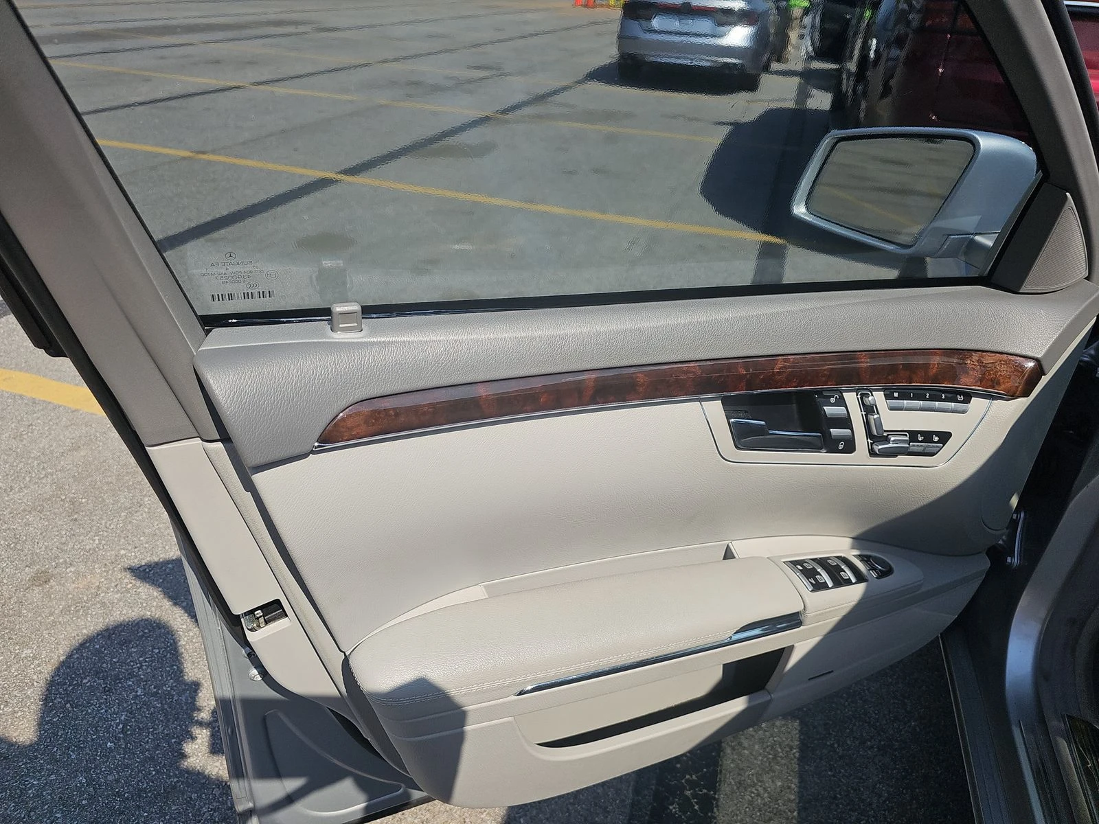 Mercedes-Benz S 550 FACELIFT* 5.5* V8* ПОДГРЕВ* ОБДУХВАНЕ* МАСАЖ* КЕЙЛ, снимка 9 - Автомобили и джипове - 54000322