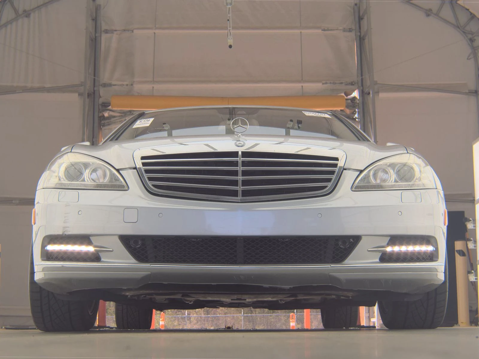 Mercedes-Benz S 550 FACELIFT* 5.5* V8* ПОДГРЕВ* ОБДУХВАНЕ* МАСАЖ* КЕЙЛ, снимка 7 - Автомобили и джипове - 54000322