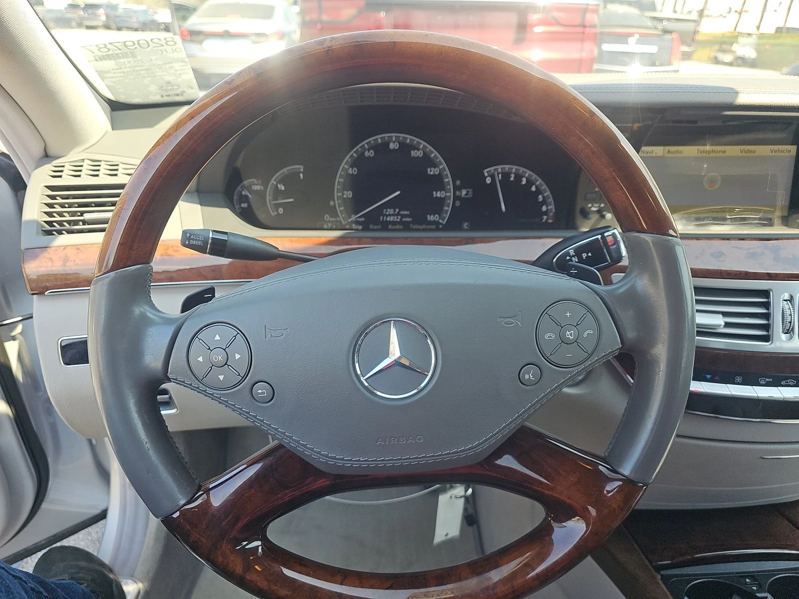 Mercedes-Benz S 550 FACELIFT* 5.5* V8* ПОДГРЕВ* ОБДУХВАНЕ* МАСАЖ* КЕЙЛ, снимка 10 - Автомобили и джипове - 54000322