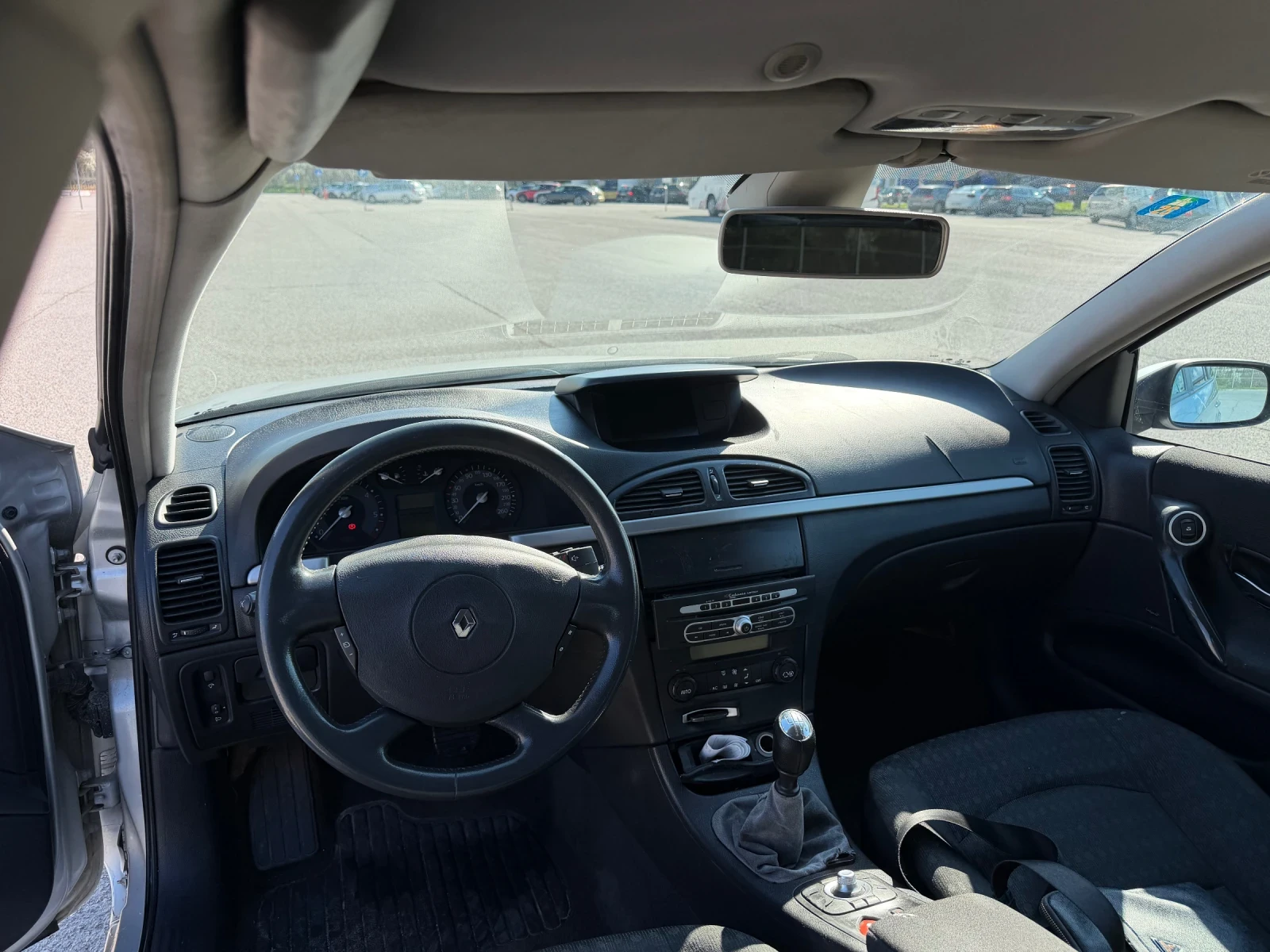 Renault Laguna 2.2dci/6-скорости/Топ Състояние!, снимка 7 - Автомобили и джипове - 54101031