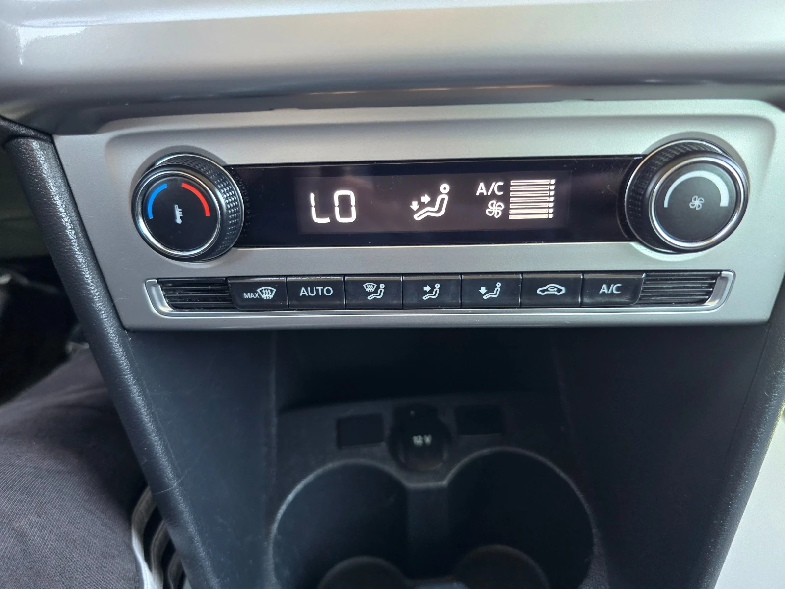 VW Polo 1.4 TDI CrossPolo BlueMotion Tech, снимка 16 - Автомобили и джипове - 54139388