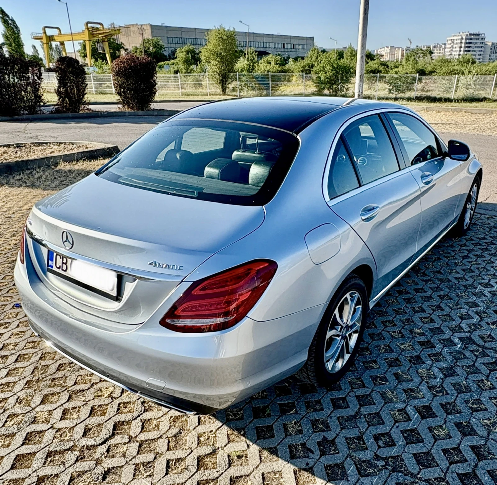 Mercedes-Benz C 300, снимка 4 - Автомобили и джипове - 54430493