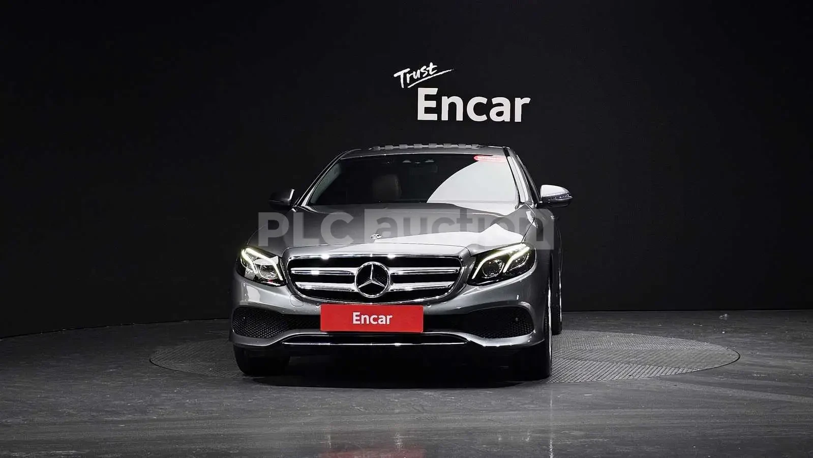 Mercedes-Benz E 220 �������� * ���� * HEAD-UP * KEYLESS | Mobile.bg � ����������� 3
