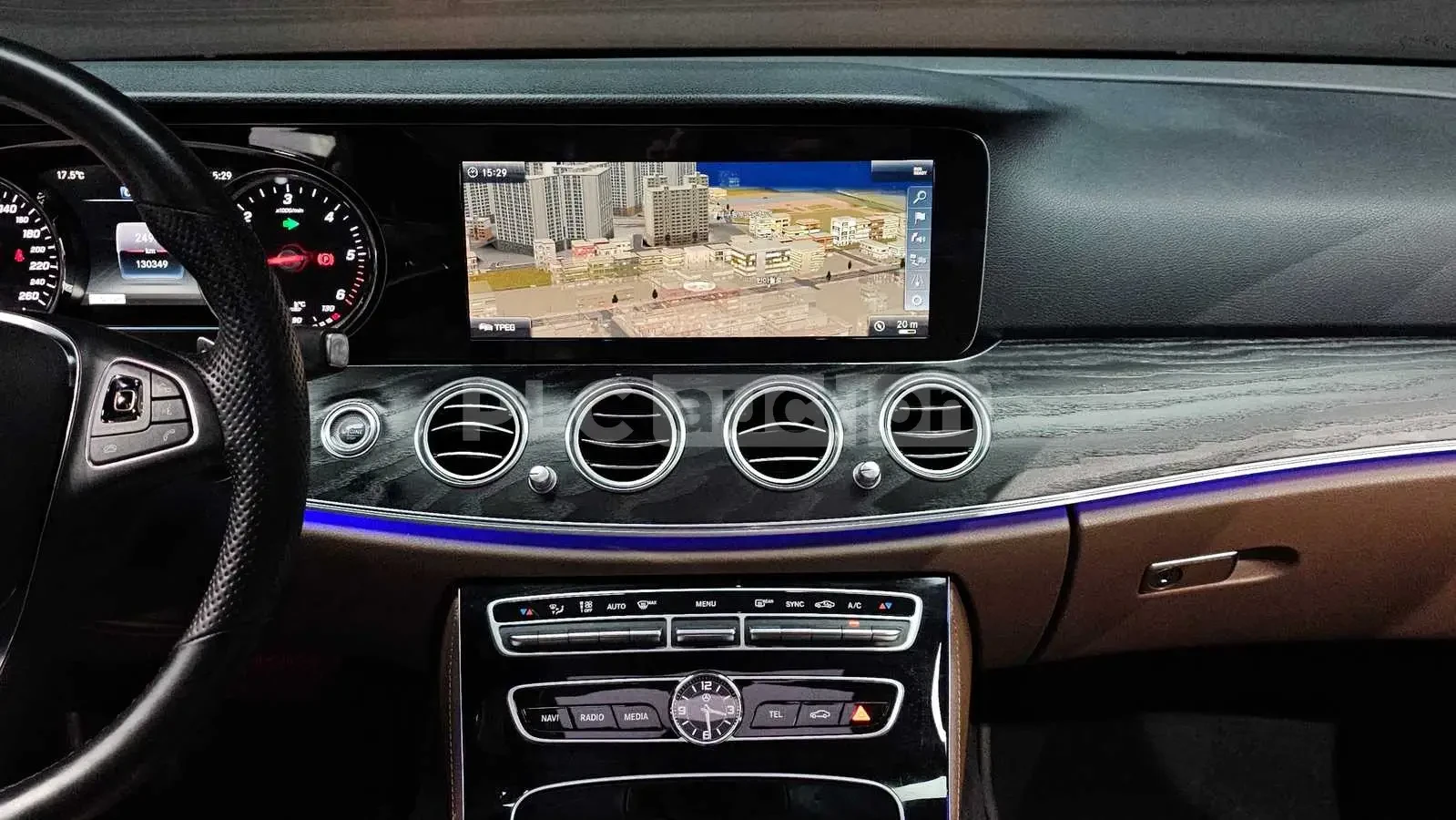 Mercedes-Benz E 220 �������� * ���� * HEAD-UP * KEYLESS | Mobile.bg � ����������� 13