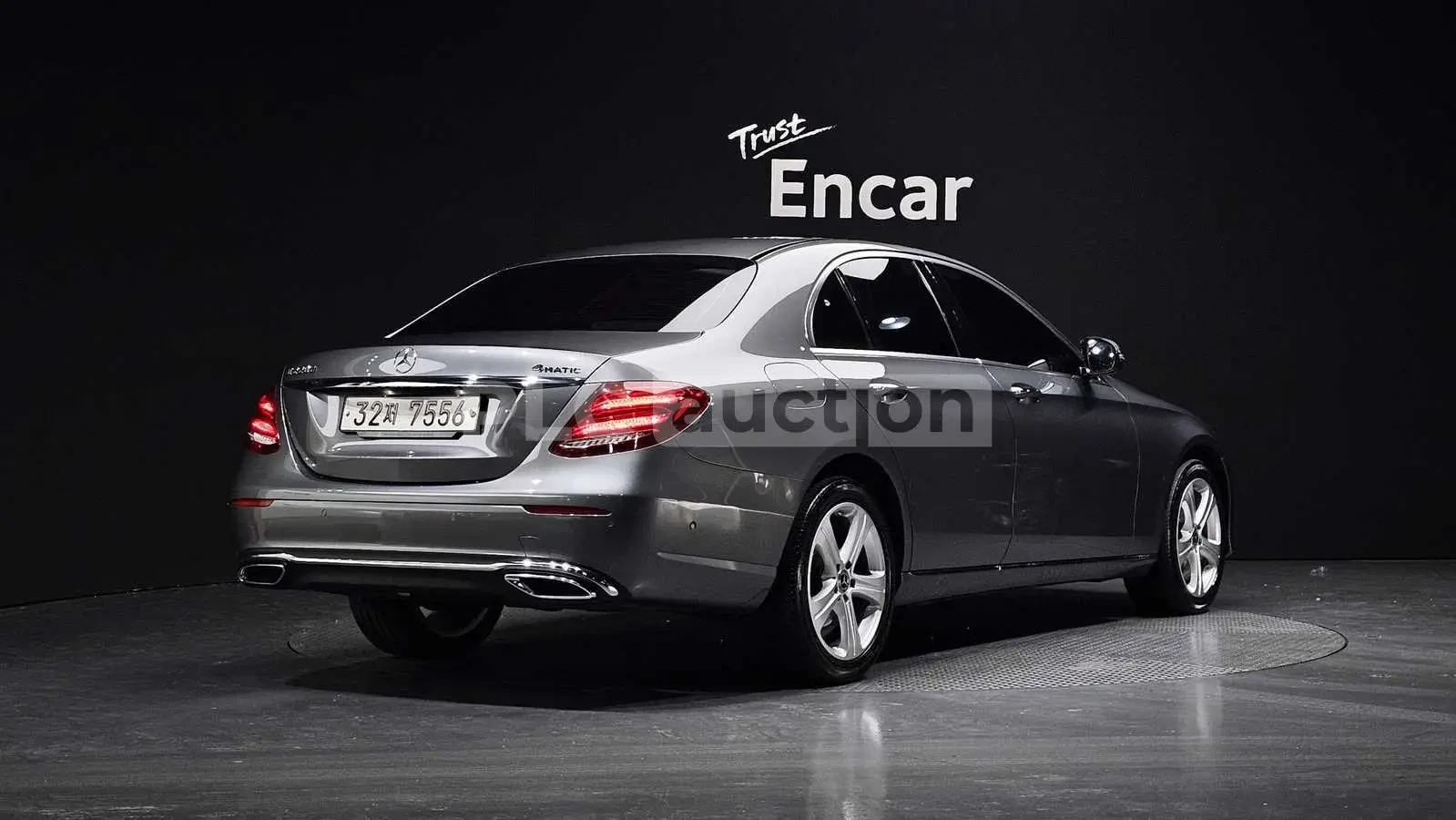 Mercedes-Benz E 220 �������� * ���� * HEAD-UP * KEYLESS | Mobile.bg � ����������� 2