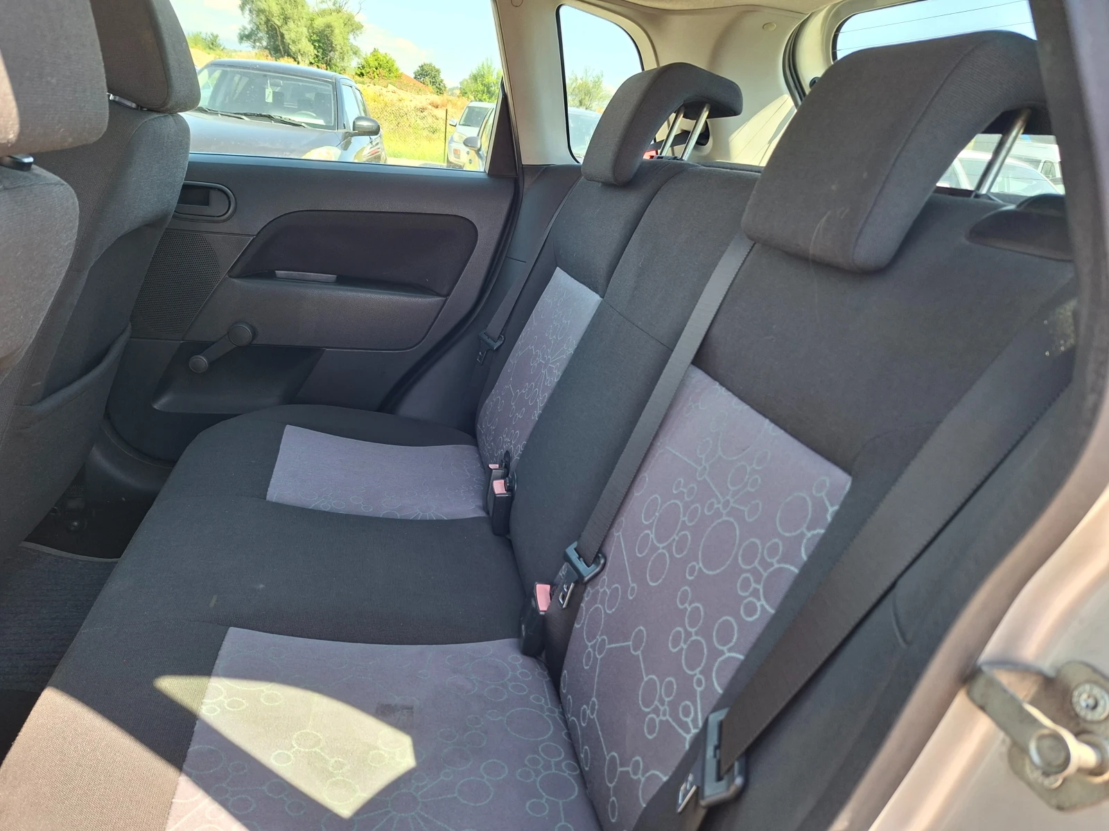 Ford Fiesta 1.4TDCI, снимка 9 - Автомобили и джипове - 54617309