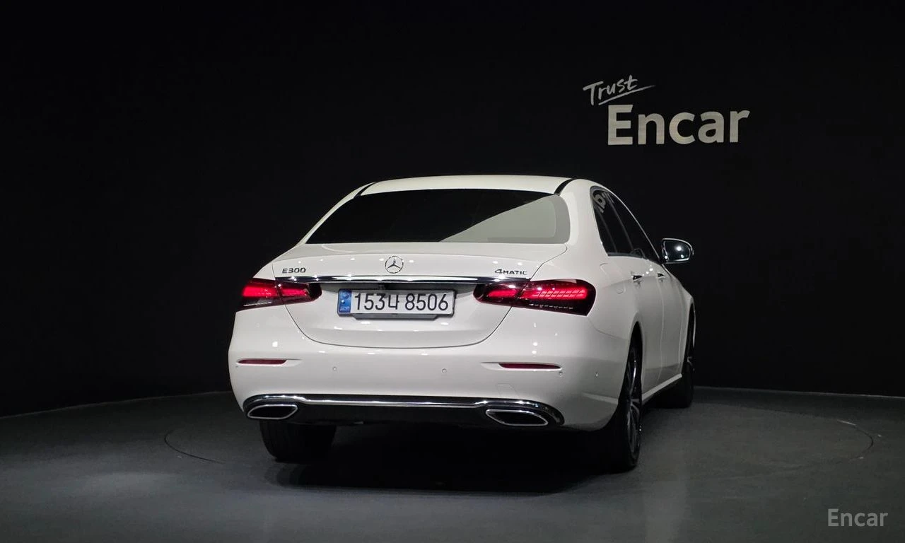 Mercedes-Benz E 250 AVANTGARDE* LANE* ASSIST* 360КАМЕРА* ПОДГРЕВ* , снимка 4 - Автомобили и джипове - 54658081