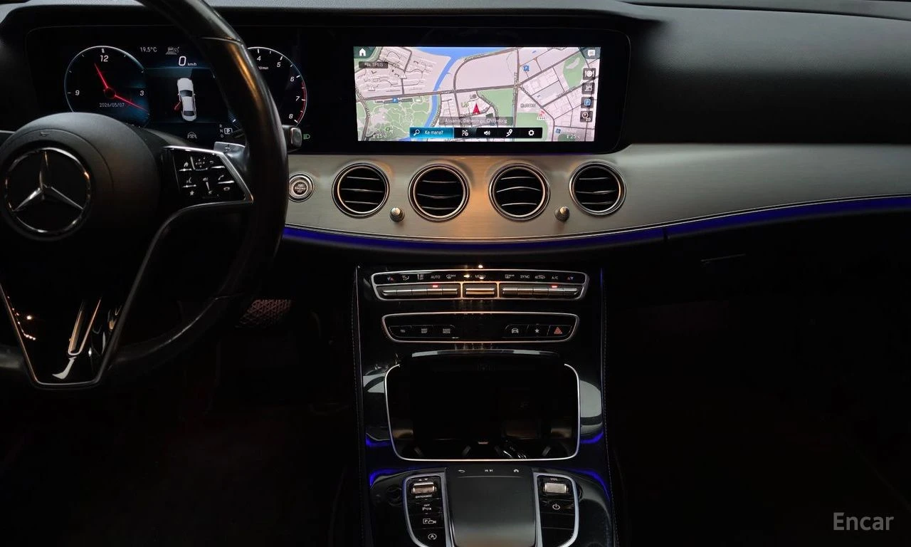 Mercedes-Benz E 250 AVANTGARDE* LANE* ASSIST* 360КАМЕРА* ПОДГРЕВ* , снимка 9 - Автомобили и джипове - 54658081