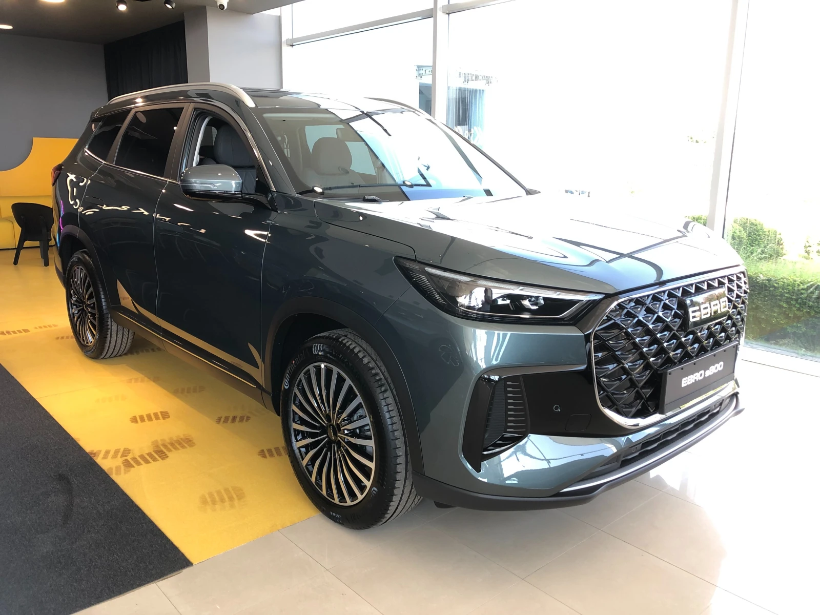 EBRO s800 LUXURY, снимка 2 - Автомобили и джипове - 54967105