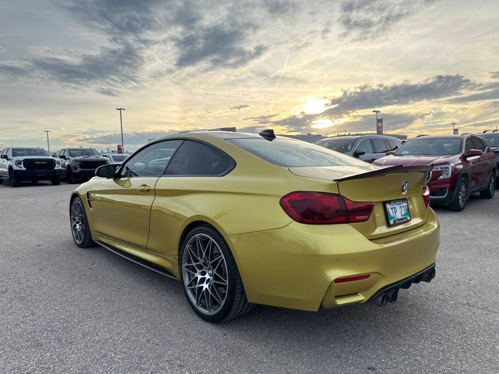 BMW M4 HUD* 360* BMW Adaptive LED* H/К* Extended L* Carbo, снимка 3 - Автомобили и джипове - 55221729