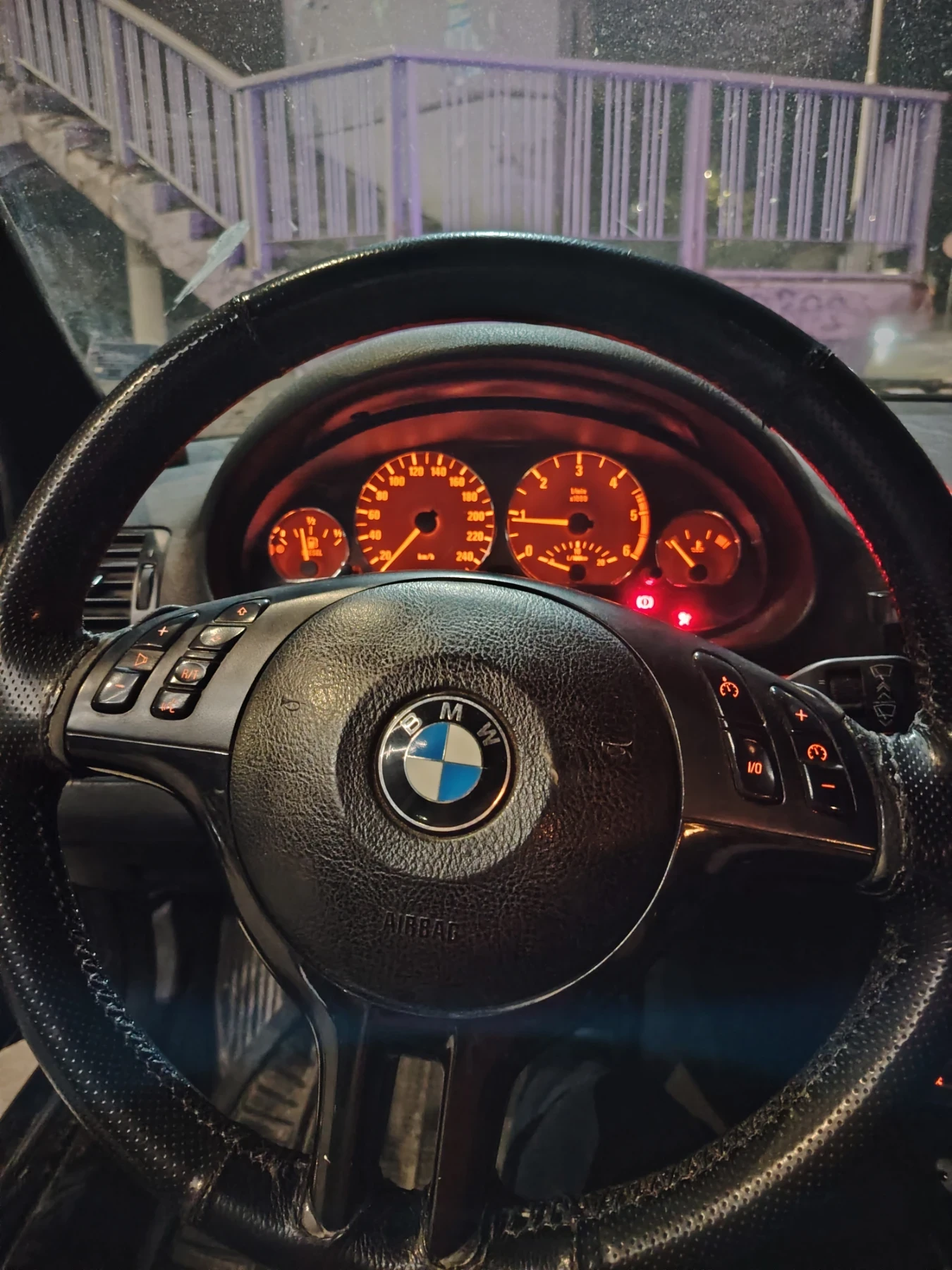 BMW 320, снимка 9 - Автомобили и джипове - 55941285