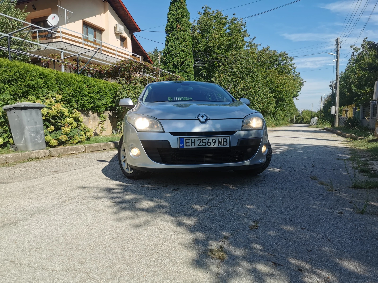 Renault Megane 1, 5 dCi, снимка 6 - Автомобили и джипове - 56017492