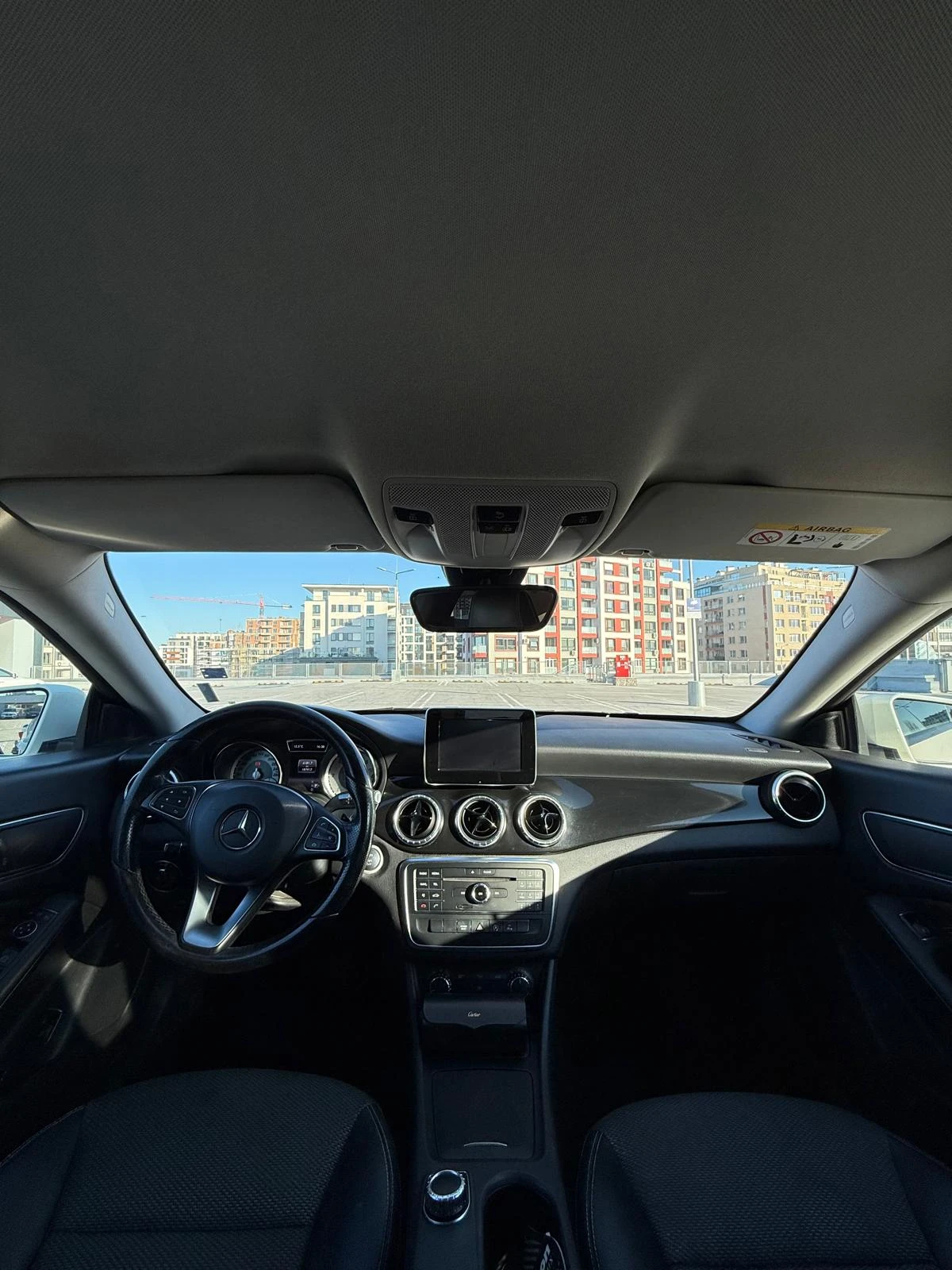 Mercedes-Benz CLA 180, снимка 15 - Автомобили и джипове - 56163741