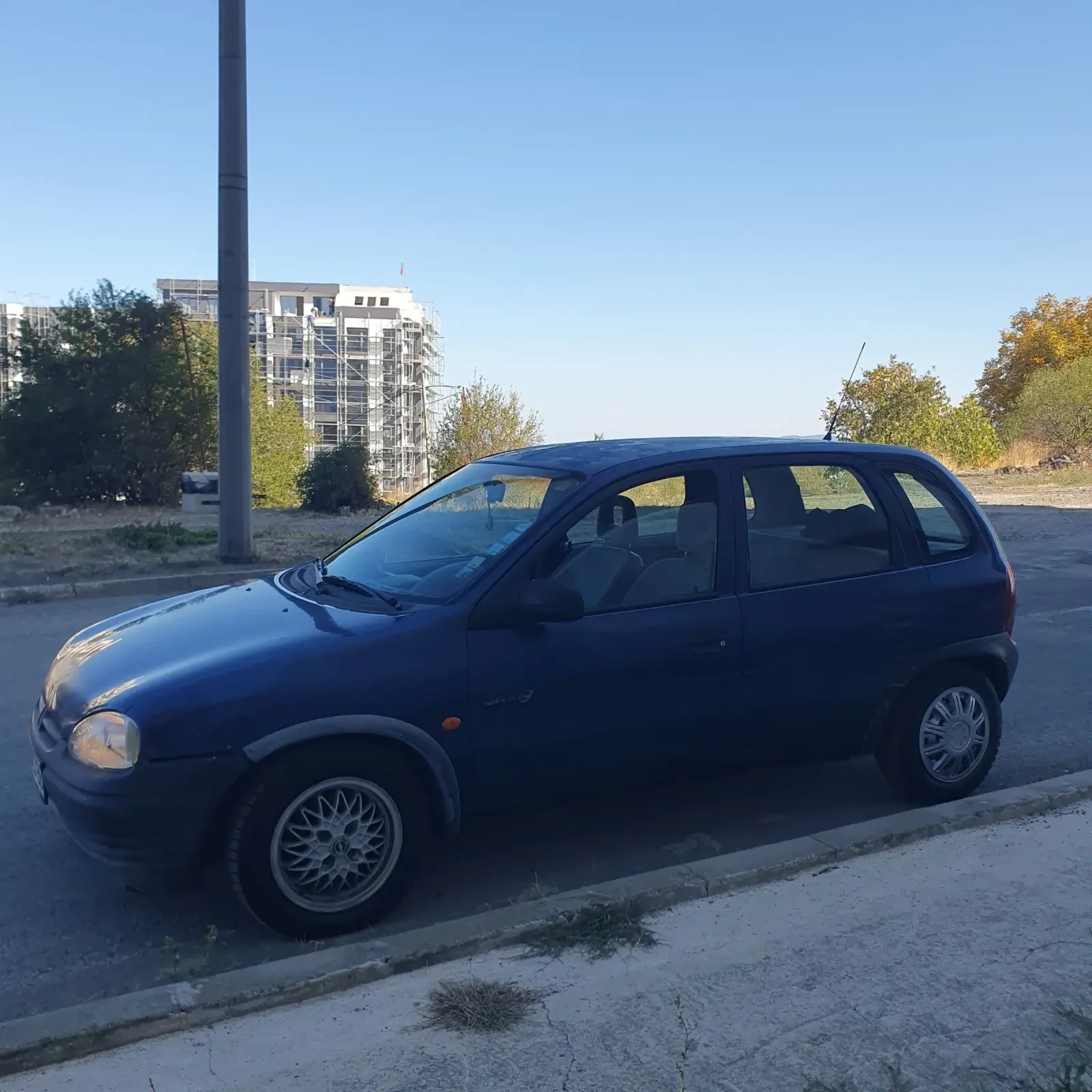 Opel Corsa 1.2i, снимка 2 - Автомобили и джипове - 56413744