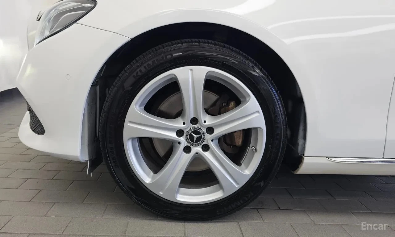 Mercedes-Benz E 220 * E220d Avantgarde * , снимка 5 - Автомобили и джипове - 56615679