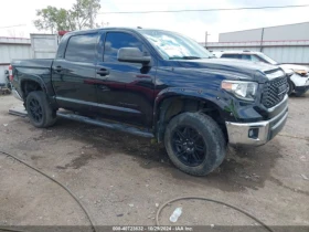 Toyota Tundra SR5 5.7L V8 1