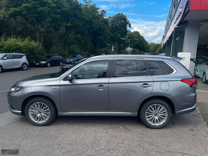 Mitsubishi Outlander 2.4/224HP/PLUG-IN/BASIS/NAVI/CAM/130b, снимка 3 - Автомобили и джипове - 46926138