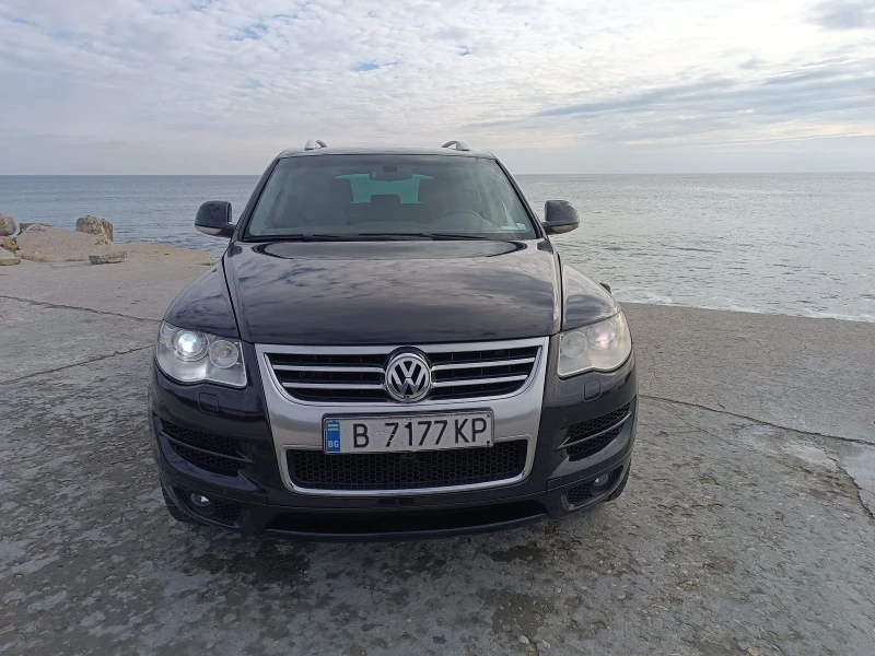 VW Touareg 3.0 V6 TDI, снимка 2 - Автомобили и джипове - 48704809