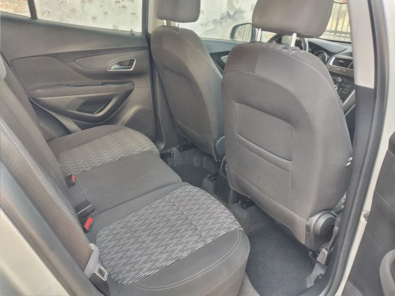 Opel Mokka 1.4 Т Фабрична газ, снимка 10 - Автомобили и джипове - 51605264