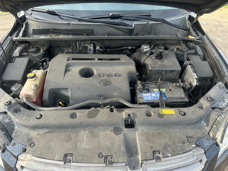Toyota Rav4 2.2 D4D crossover, снимка 16 - Автомобили и джипове - 53105625