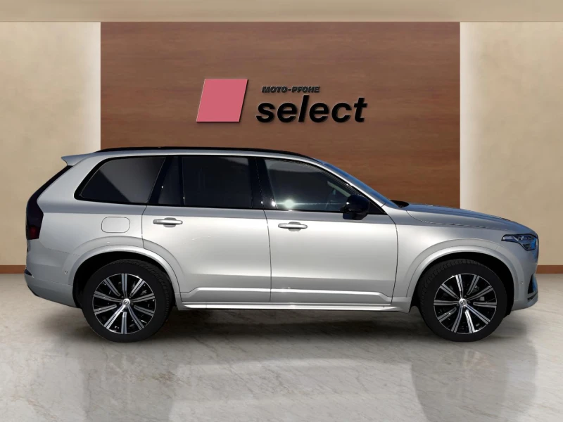 Volvo Xc90 2.0L, снимка 4 - Автомобили и джипове - 53258293