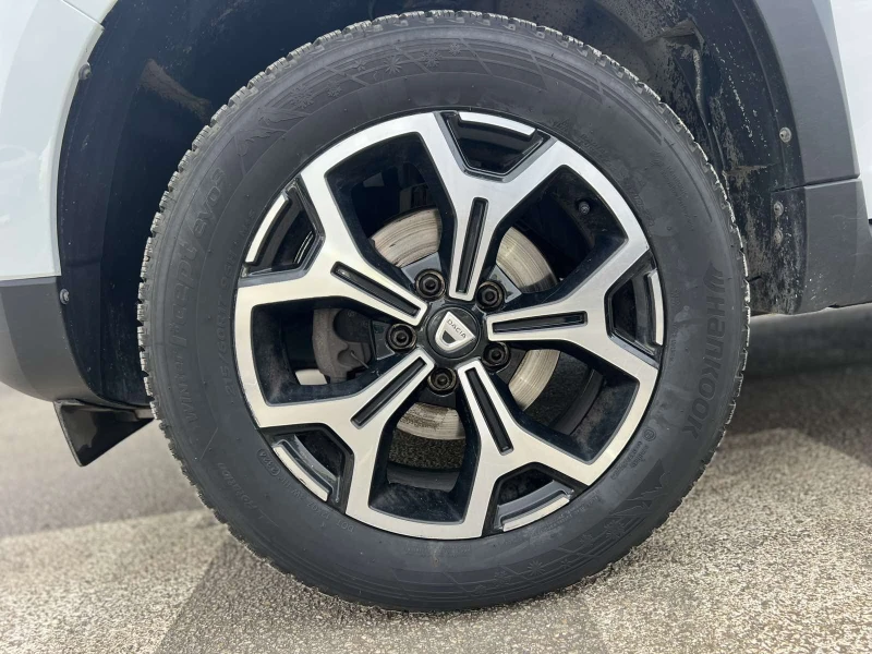 Dacia Duster 1.3 TCe / 150 к.с. / 4x4 / Prestige, снимка 16 - Автомобили и джипове - 53283788