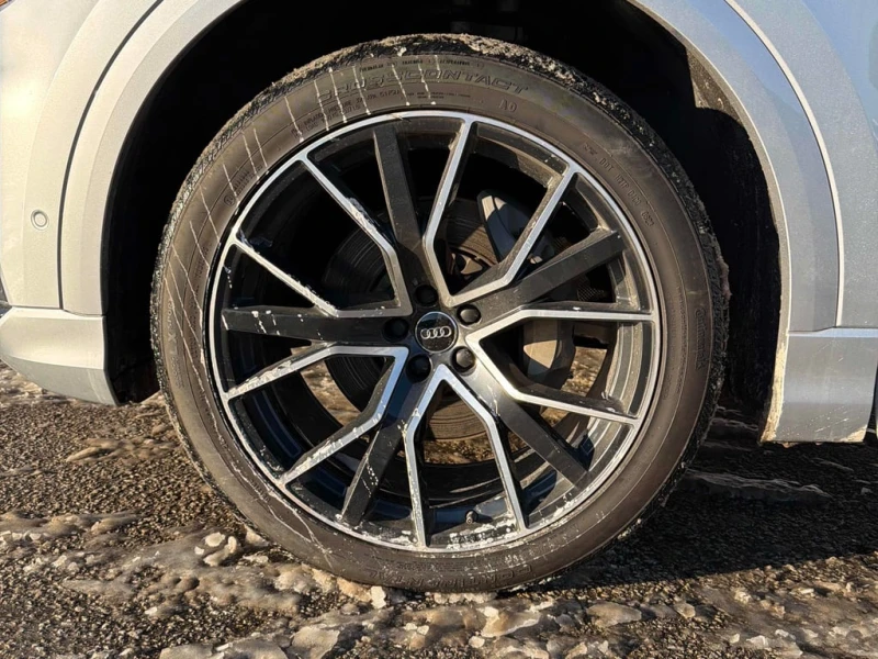 Audi Q8 * Progressiv * CARFAX * ЦЕНА ДО БГ, снимка 9 - Автомобили и джипове - 53305412