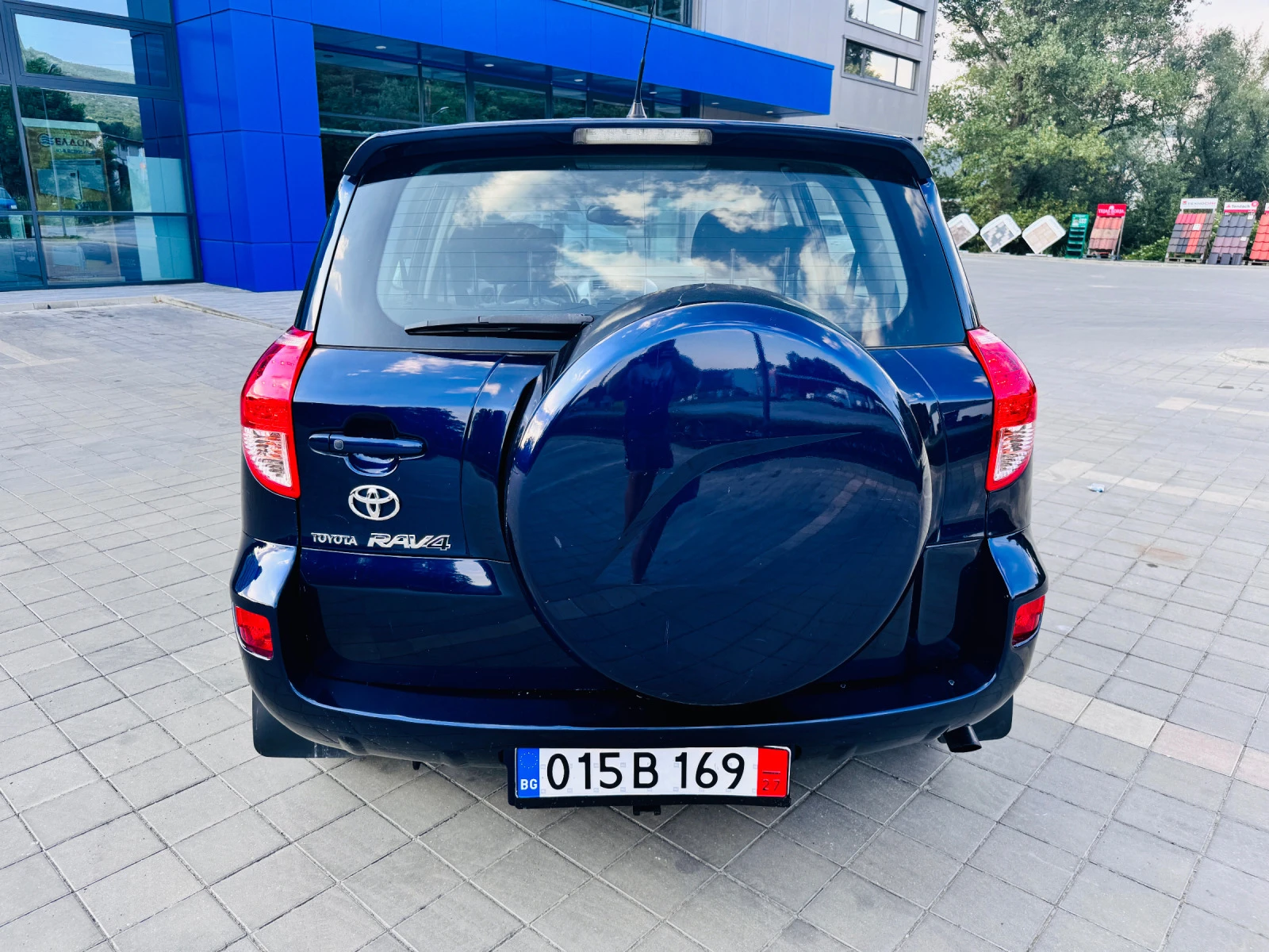 Toyota Rav4 2.2* 136* REALNI KM* TOP - изображение 5