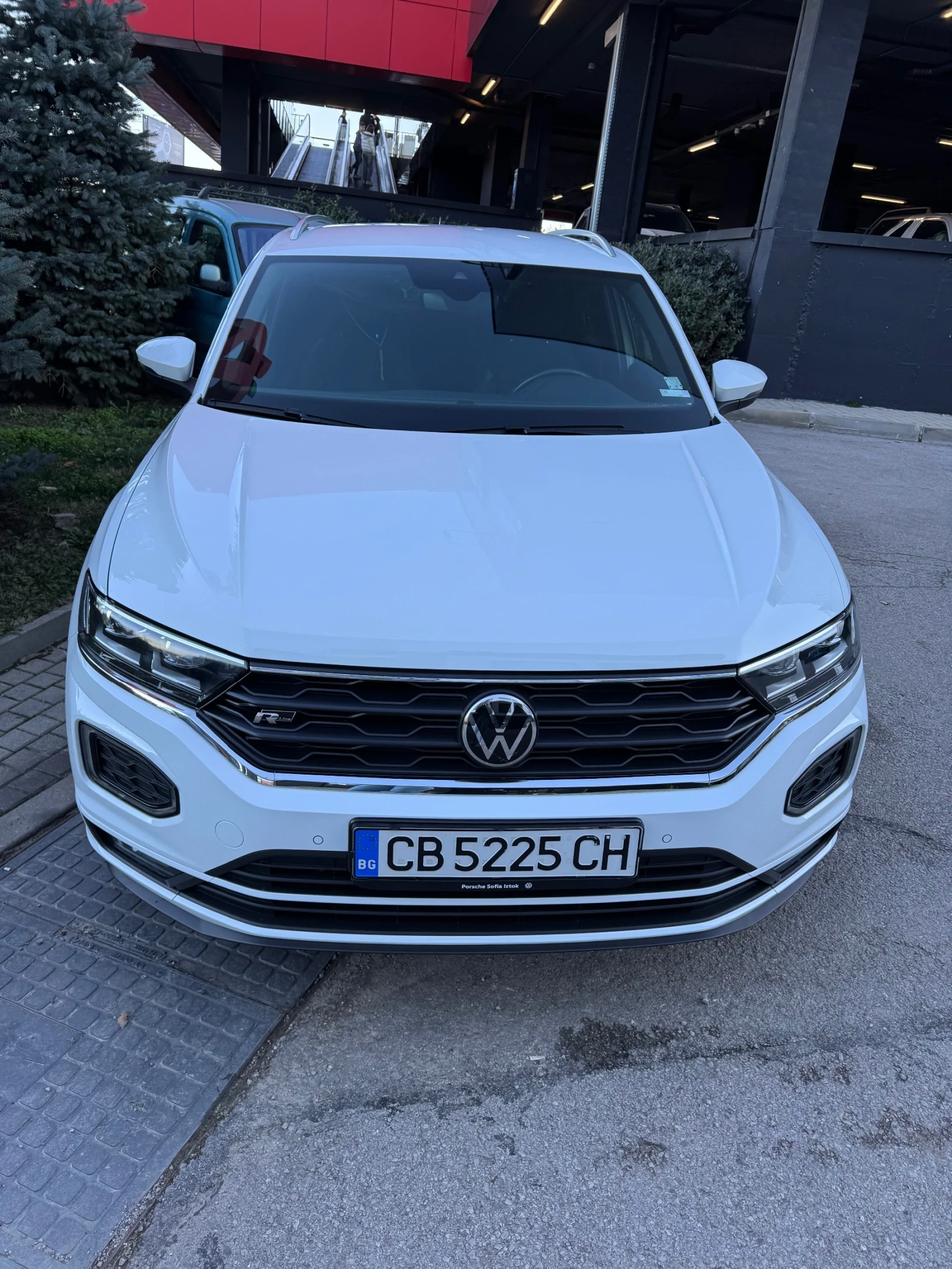 VW T-Roc Sport R-line - изображение 4