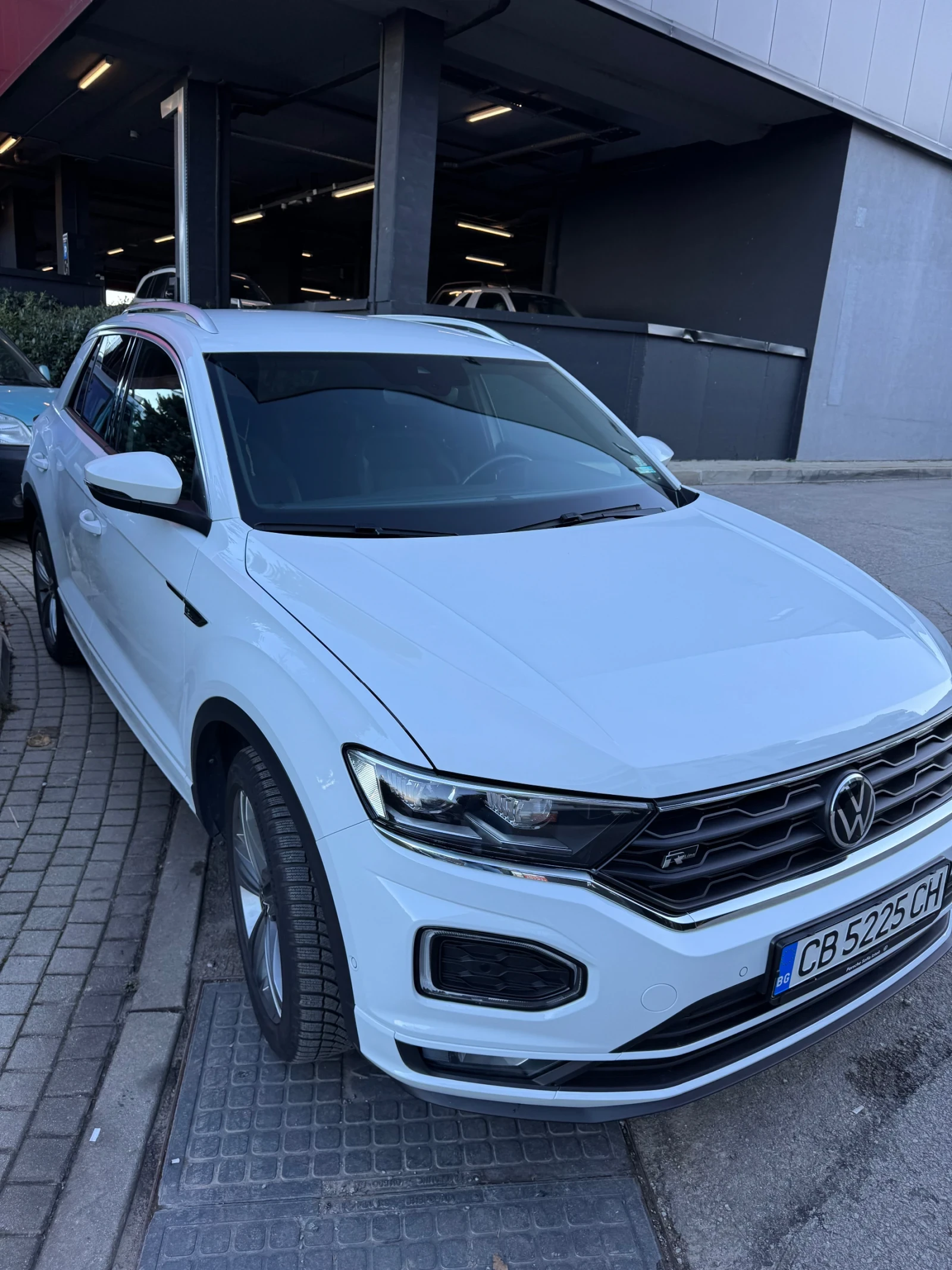 VW T-Roc Sport R-line - изображение 3