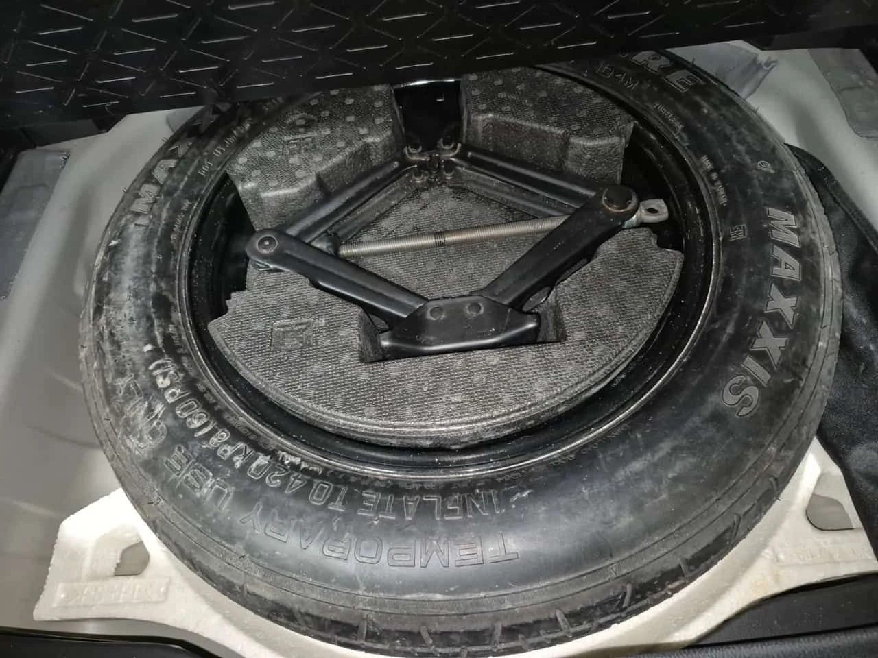 Toyota Rav4 HYBRID LIMITED /CARFAX/Кожа/Подгрев/Панорама, снимка 11 - Автомобили и джипове - 53715291