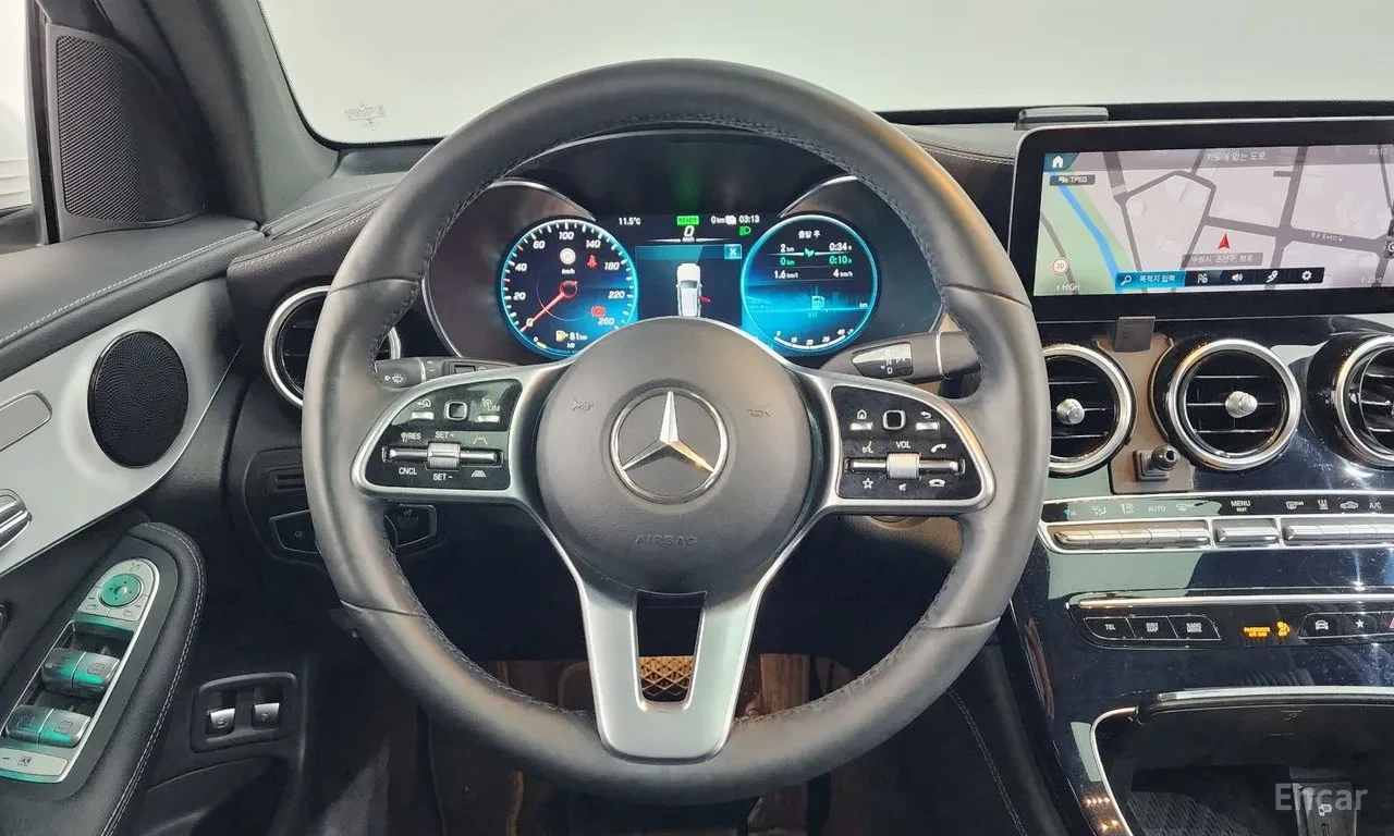 Mercedes-Benz GLC 300 300e 4MATIC (X253), снимка 13 - Автомобили и джипове - 54605447