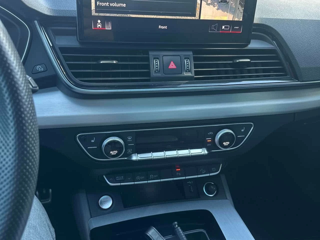 Audi SQ5 Technik / 360 / DIS / MATRIX / B&O , снимка 9 - Автомобили и джипове - 54972236