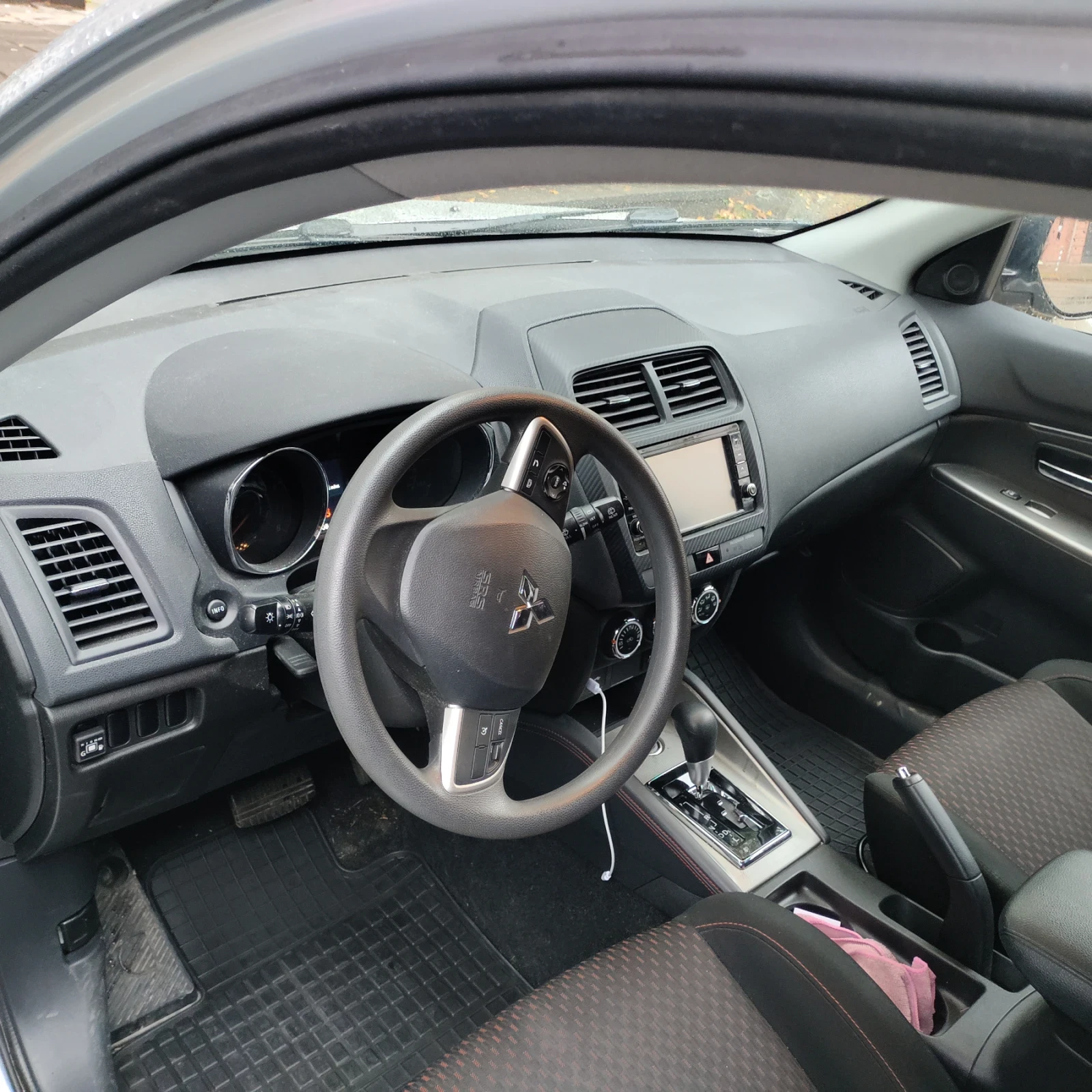 Mitsubishi Outlander Sport, снимка 3 - Автомобили и джипове - 55285595